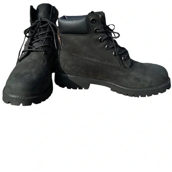 Timberland kids black boots size 5